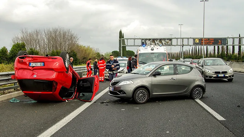 Buford Personal Injury Lawyer 9 car accident on the highway involving several vehicles